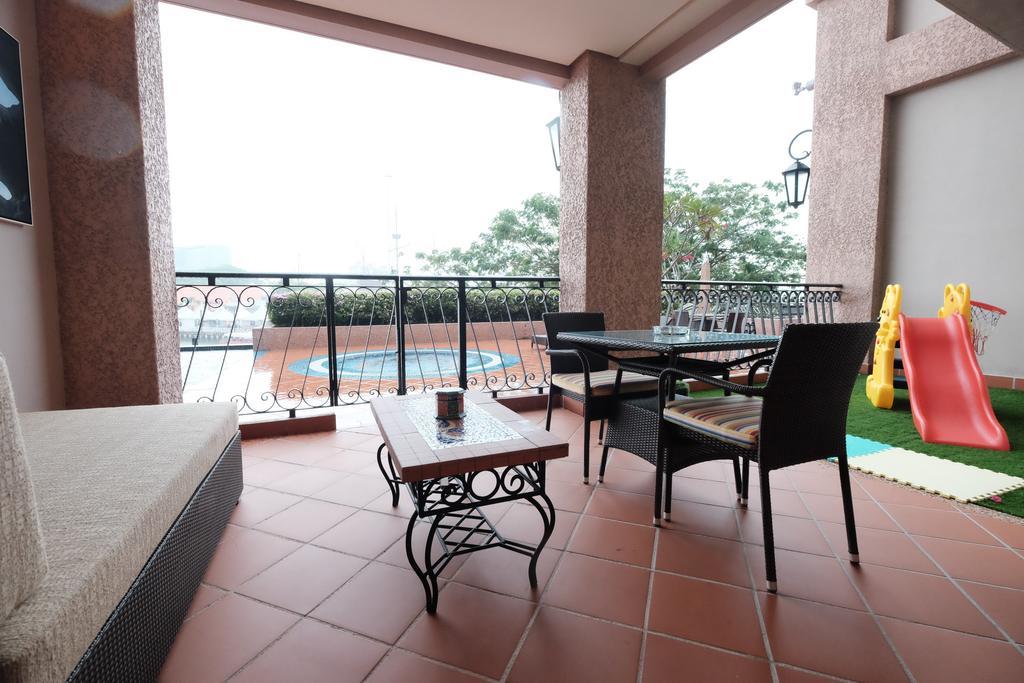 Luxury On Melaka River Exteriör bild
